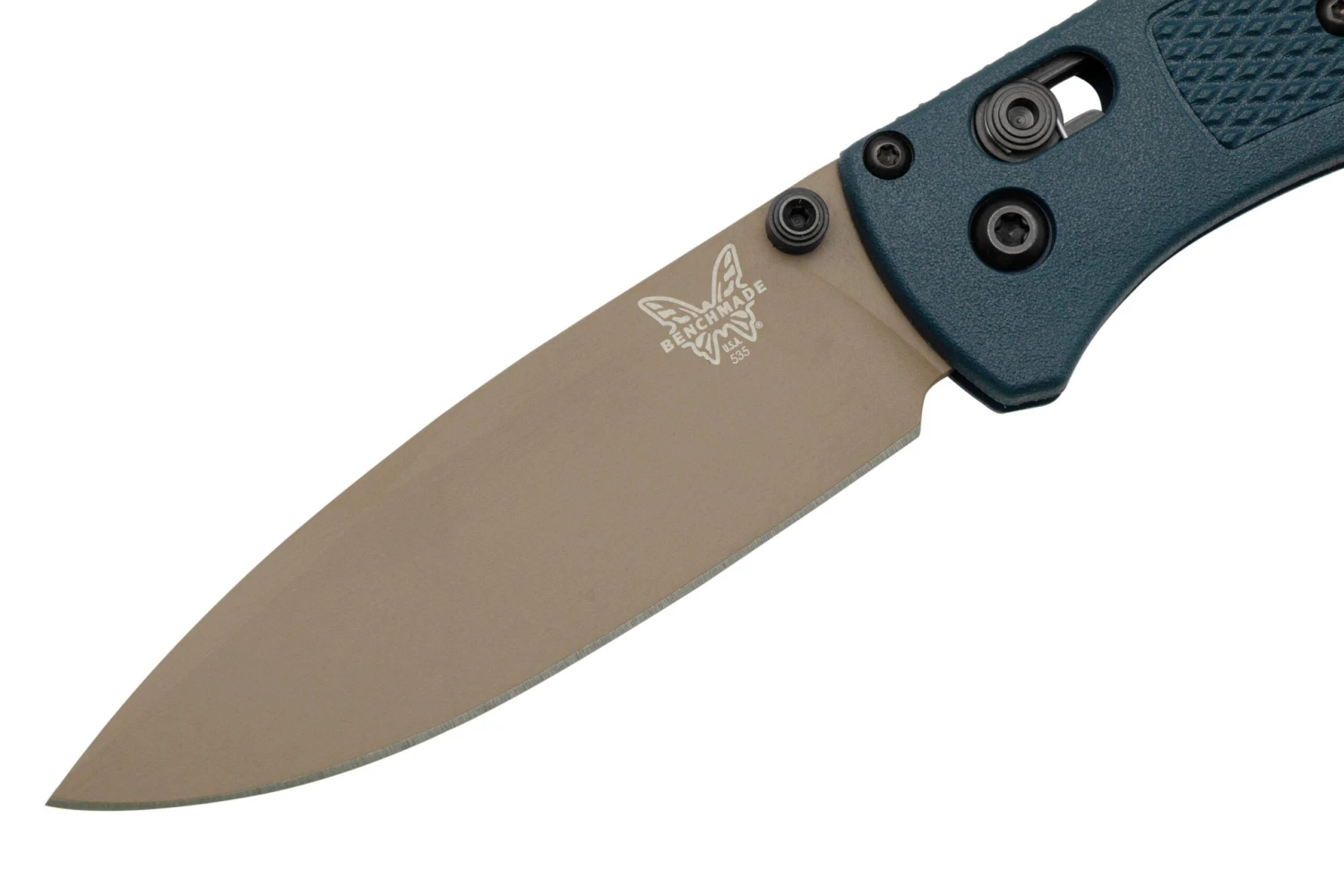 Benchmade Bugout 535FE-05 Crater Blue Grivory, Flat Dark Earth Cerakote, Couteau De Poche 3 Benchmade Bugout 535FE-05 Crater Blue Grivory, Flat Dark Earth Cerakote, Couteau De Poche – Image 3