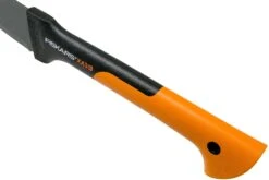 Fiskars WoodXpert Machette/hacheXA3 -Optimal Couteaux Magasin F1003609 05 fiskars