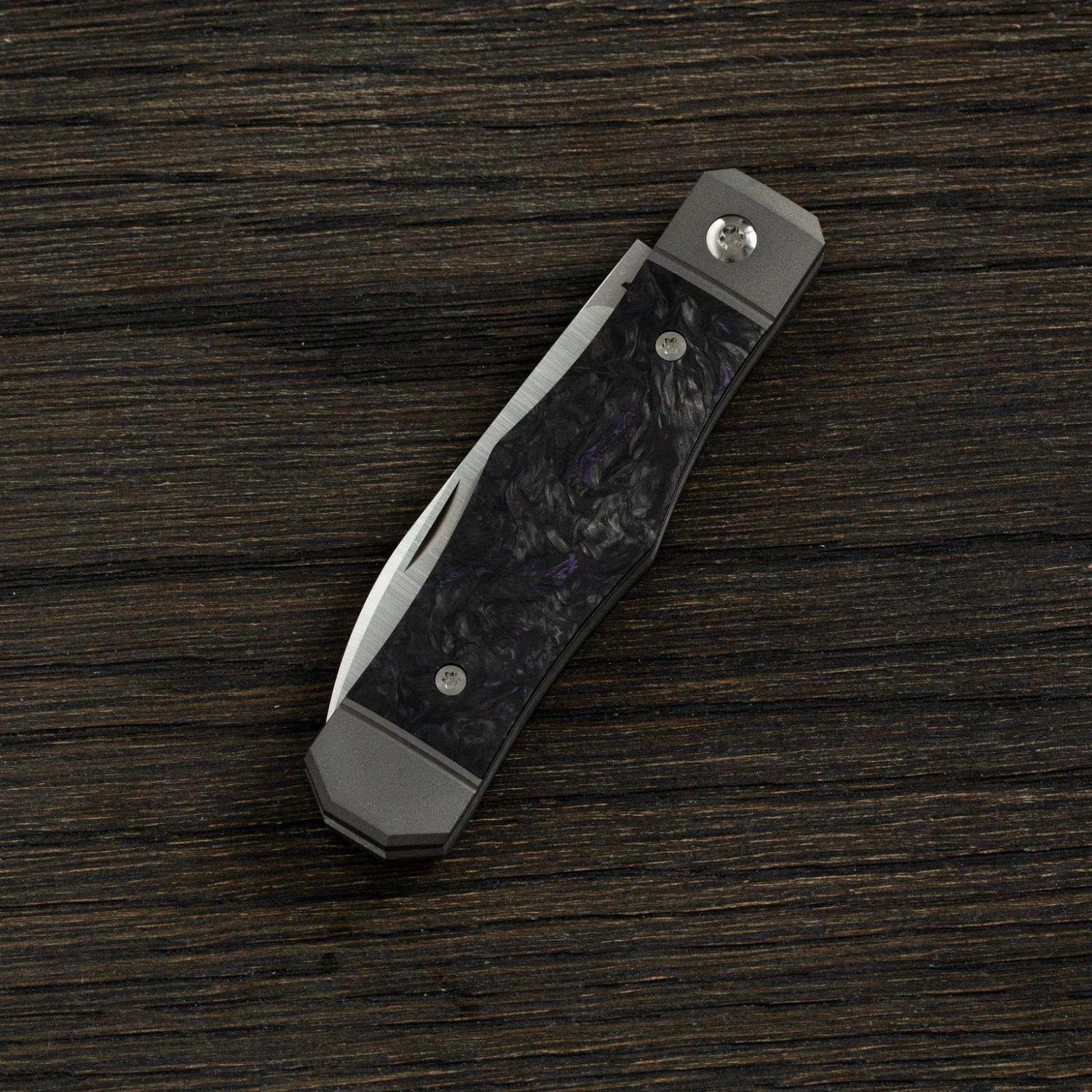 Jack Wolf Vampire Jack VAMPI-01-DMP Fat Carbon Dark Matter Purple Couteau De Poche Slipjoint 2 Jack Wolf Vampire Jack VAMPI-01-DMP Fat Carbon Dark Matter Purple Couteau De Poche Slipjoint – Image 2