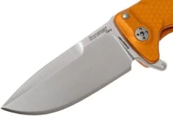 LionSteel SR22A-OS Orange Aluminium, Satin Blade 10 LionSteel SR22A-OS Orange Aluminium, Satin Blade -Optimal Couteaux Magasin LI SR22A OS 03 lionsteel li sr22a os 03