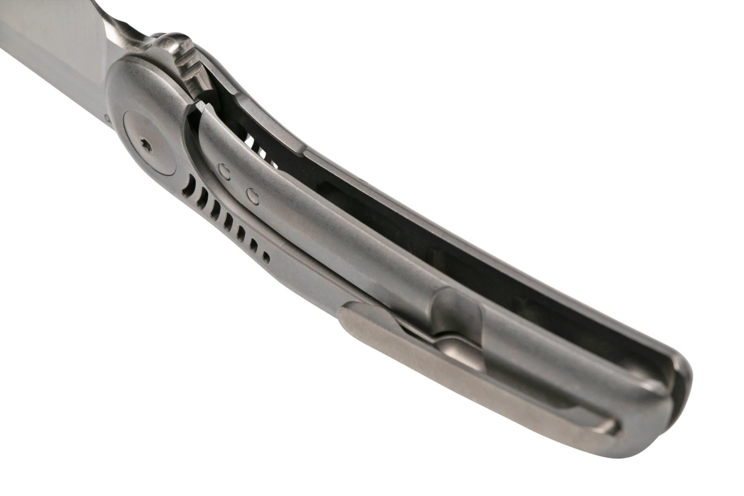 Reate Gents 9 Light Bead Blast Titanium, M390, GTS-LBB Couteau De Poche 5 Reate Gents 9 Light Bead Blast Titanium, M390, GTS-LBB Couteau De Poche – Image 5