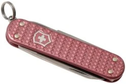 Victorinox Classic SD Precious Alox, Gentle Rose 0.6221.405G Couteau Suisse 7 Victorinox Classic SD Precious Alox, Gentle Rose 0.6221.405G Couteau Suisse -Optimal Couteaux Magasin VT0 6221 405G 04 victorinox