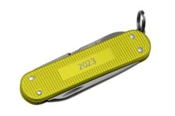 Victorinox Classic SD Alox Limited Edition 2023, 0.6221.L23 Electric Yellow, Couteau Suisse -Optimal Couteaux Magasin VT0 6221 L23 05 victorinox