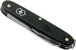 Victorinox Pioneer Alox Black 0.8201.23R4.KTE1 Knivesandtools Edition, Couteau Suisse -Optimal Couteaux Magasin VT0 8201 23R4 KTE1 05 victorinox