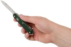 Victorinox Pioneer Alox Green 0.8201.24R4.KTE1 Knivesandtools Edition, Couteau Suisse 11 Victorinox Pioneer Alox Green 0.8201.24R4.KTE1 Knivesandtools Edition, Couteau Suisse -Optimal Couteaux Magasin VT0 8201 24R4 KTE1 06 victorinox
