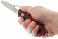 Victorinox Rangergrip 61 Rouge-noir 0.9553.MC Couteau Suisse -Optimal Couteaux Magasin VT0 9553 MC 04 victorinox rangergrip 61 vt0 9553 mc d4