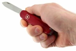 Victorinox Compact, Rouge 8 Victorinox Compact, Rouge -Optimal Couteaux Magasin VT1 3405 04 victorinox compact rood vt1 3405 d4