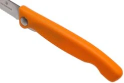 Victorinox SwissClassic 6.7836.F9B Couteau à Légumes Pliant Dentelé, Orange 12 Victorinox SwissClassic 6.7836.F9B Couteau à Légumes Pliant Dentelé, Orange -Optimal Couteaux Magasin VT6 7836 F9B 06 victorinox